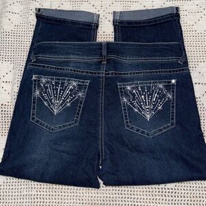 Wallflower Women's Dark Blue luscious curvy fit Ankle Jeans capris sz 11